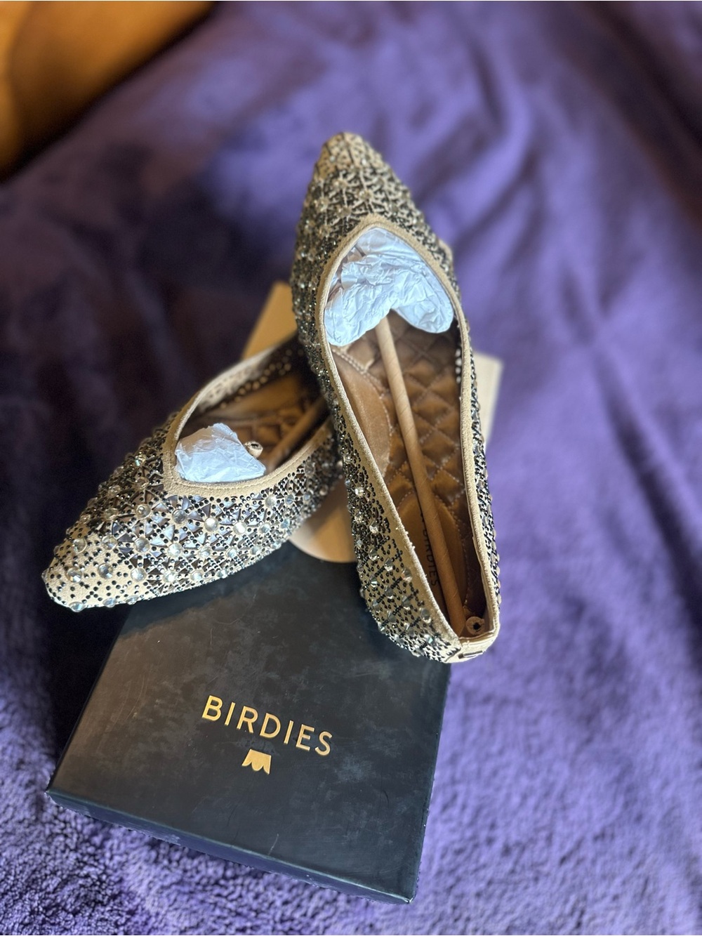 Birdies Goldfinch Quartz Crystal Suede Flats Size 6.5 Crystal Embellished